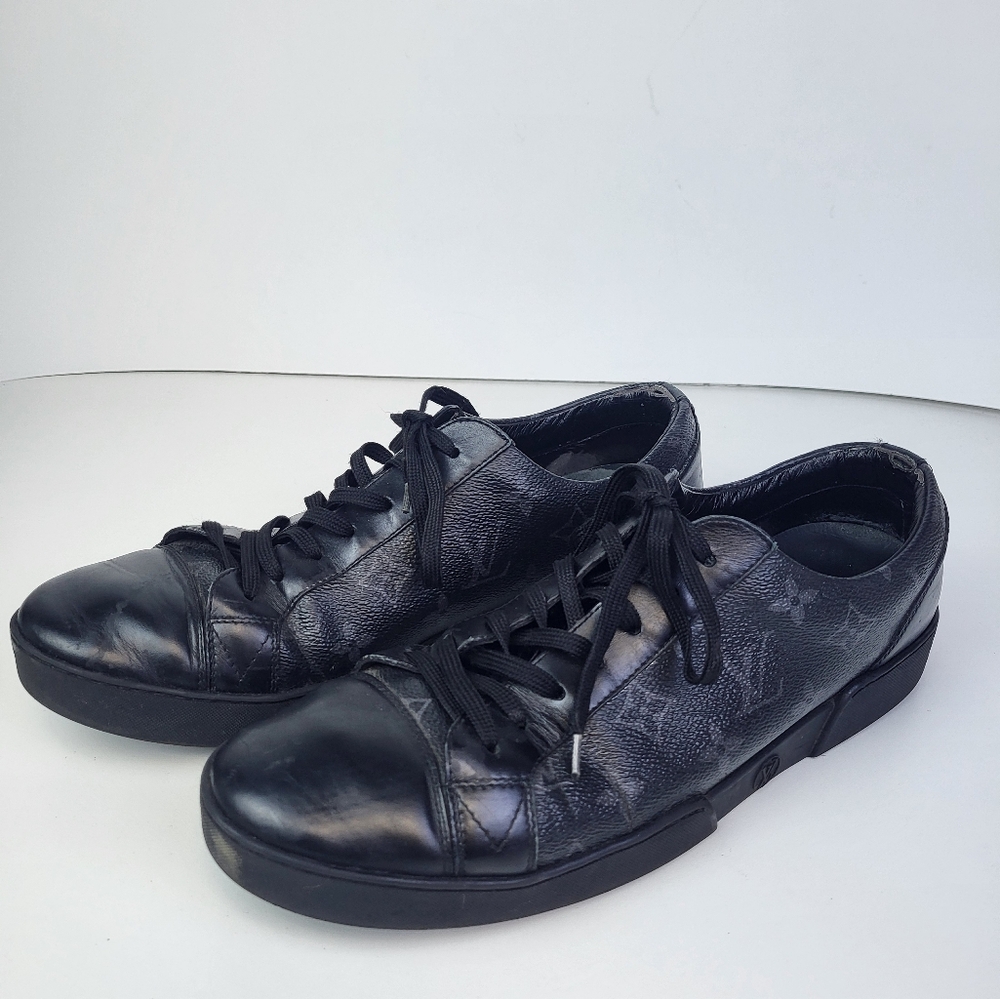 Louis Vuitton LV Monogram Leather Sneakers Size 8
